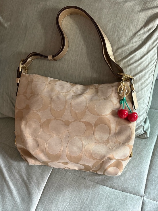 Coach Handbags - Coach Cream Shoulder/Crossbody Bag
